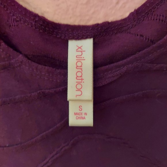 Xhilaration Wave Texture Pattern Bodycon Dress - ASO Lydia Martin - Picture 4 of 7